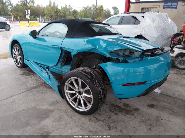 2017 PORSCHE 718 BOXSTER WP0CA2A83HS221005 Photo 2