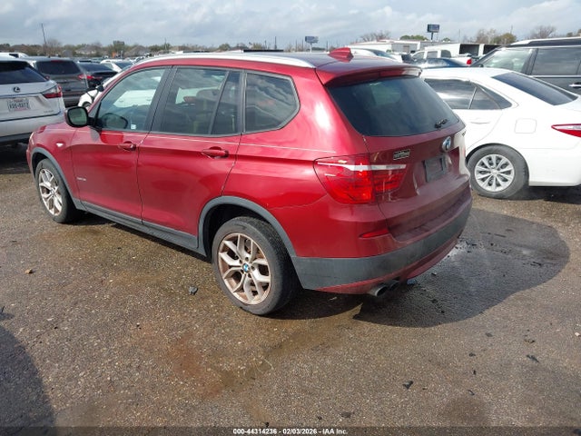 2011 BMW X3 5UXWX7C57BL730414 Photo 2