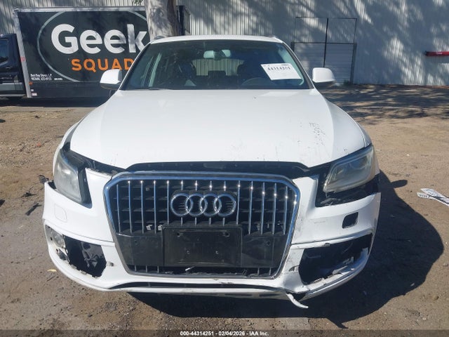 WA1DGAFP6EA033930 Audi Q5 3.0t Premium Plus