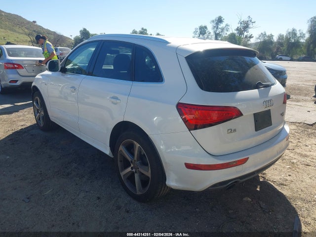 2014 AUDI Q5 WA1DGAFP6EA033930 Photo 2