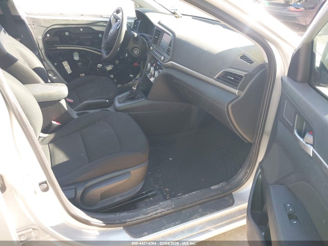 2019 HYUNDAI ELANTRA 5NPD84LF8KH454682 Photo 4