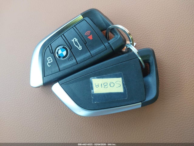 2025 Bmw I4 Gran Coupe Xdrive40 მანქანა იყიდება აუქციონზე, vin: WBY43HD0XSFU44602, აუქციონის ნომერი: 44314323