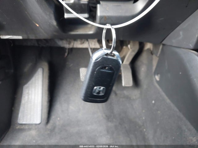 JHMGK5H89HS010458 Honda Fit Ex-l