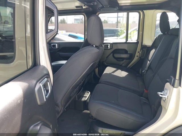 1C4JJXR68NW267490 Jeep Wrangler 4xe Unlimited Rubicon 4x4