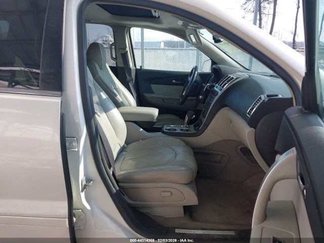 44314359 :رقم المزاد ، 1GKER23748J290138 vin ، 2008 Gmc Acadia Slt-1 مزاد بيع