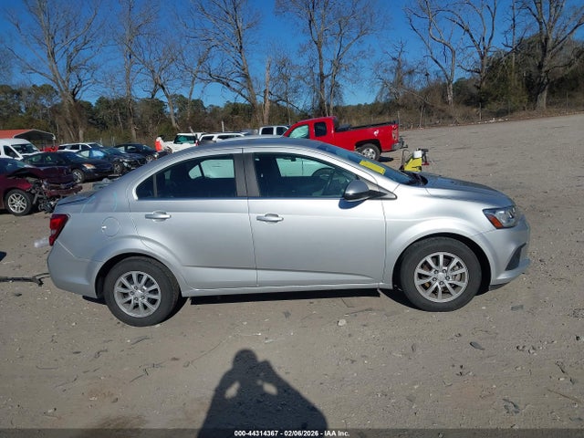 Chevrolet Sonic Lt Auto 2018 1G1JD5SHXJ4131707 Image 13