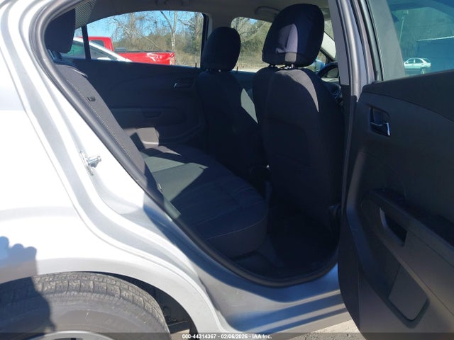 Chevrolet Sonic Lt Auto 2018 1G1JD5SHXJ4131707 Image 8
