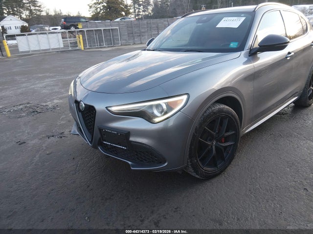 ZASPAKBN4L7C83179 Alfa Romeo Stelvio Ti Sport Awd