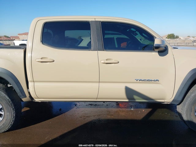3TMCZ5AN1KM228695 Toyota Tacoma Trd Off Road
