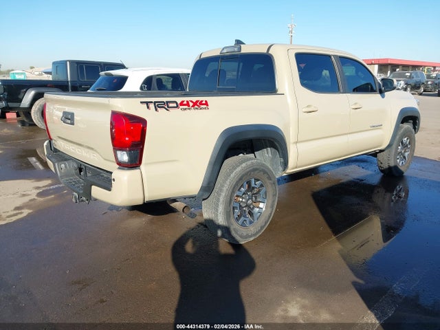 3TMCZ5AN1KM228695 Toyota Tacoma Trd Off Road