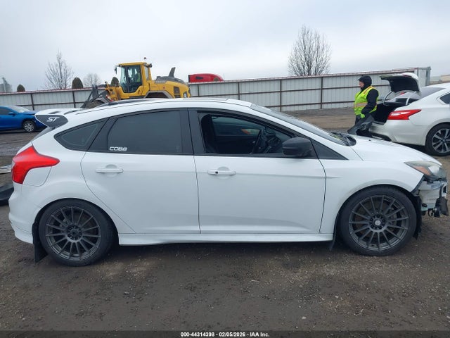 Ford FOCUS ST 2014 1FADP3L96EL454614 Image 14