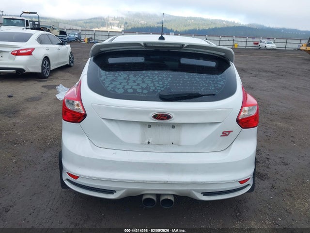 Ford FOCUS ST 2014 1FADP3L96EL454614 Image 17