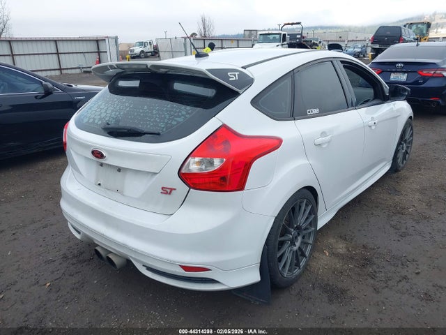 Ford FOCUS ST 2014 1FADP3L96EL454614 Image 4