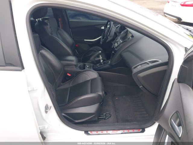 Ford FOCUS ST 2014 1FADP3L96EL454614 Image 5