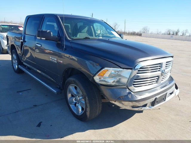 2015 RAM 1500 1C6RR6LT0FS554519