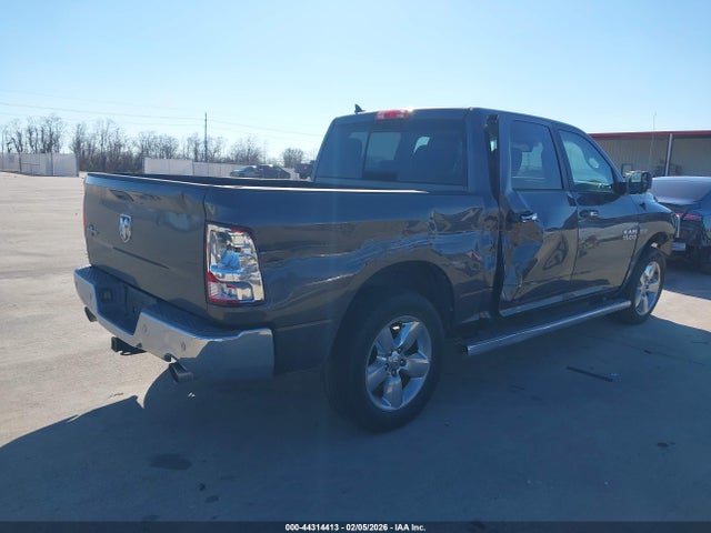 2015 RAM 1500 1C6RR6LT0FS554519 Photo 3