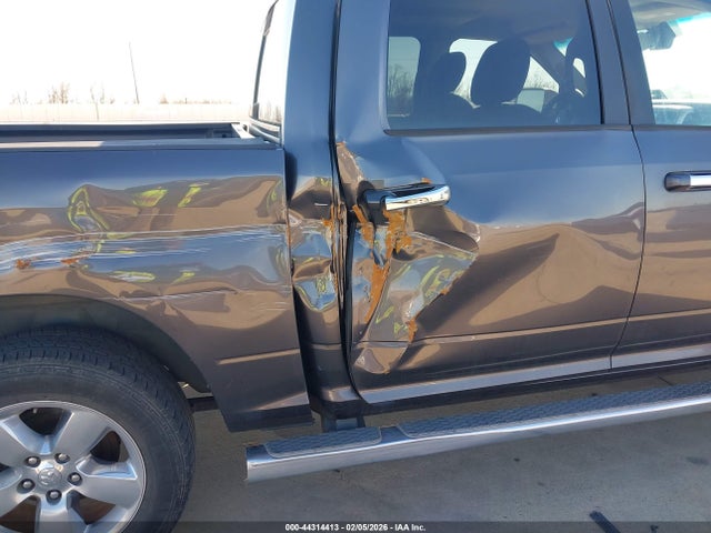 2015 RAM 1500 1C6RR6LT0FS554519 Photo 5