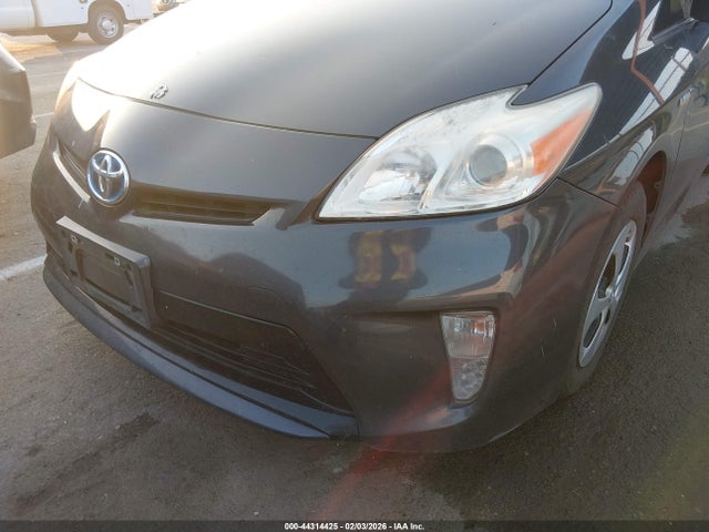 JTDKN3DU8E0379457 Toyota Prius Three