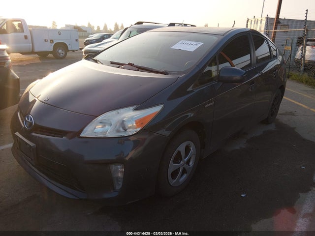 JTDKN3DU8E0379457 Toyota Prius Three