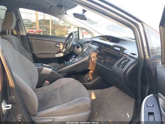JTDKN3DU8E0379457 Toyota Prius Three