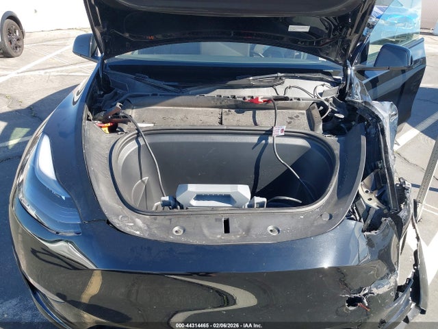 7SAYGDEE3SF303744 Tesla Model Y Long Range Dual Motor All-wheel Drive