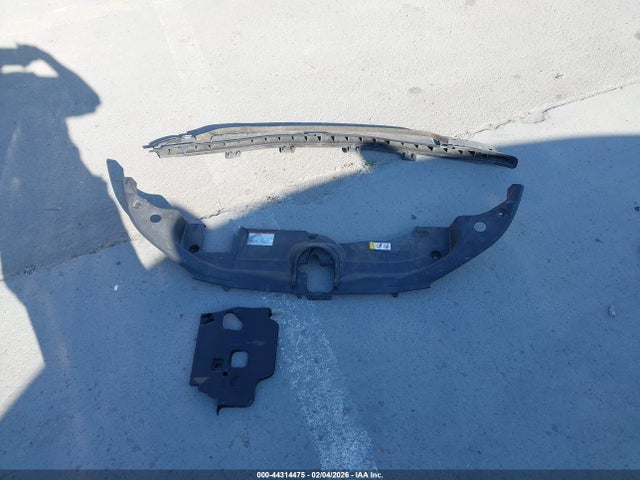 JTDKAMFU9N3174887 Toyota Prius L