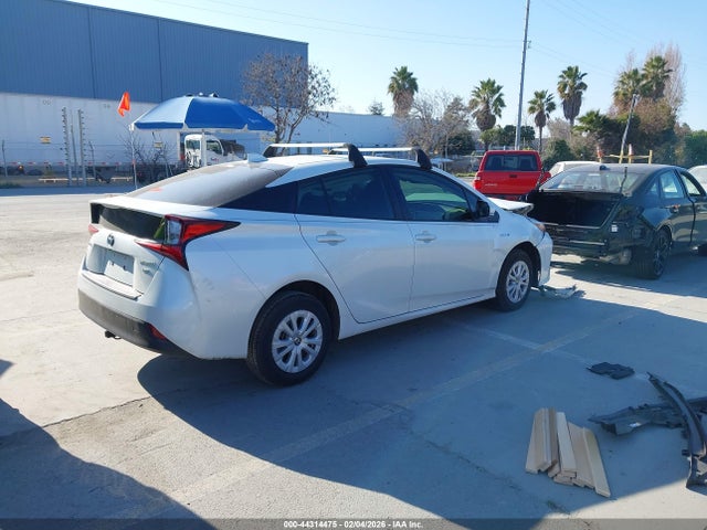 JTDKAMFU9N3174887 Toyota Prius L