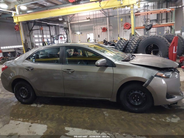 5YFBURHE5HP601763 Toyota COROLLA LE