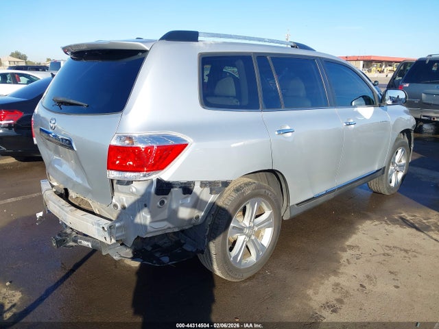 Auction sale of the 2013 Toyota Highlander Limited V6, vin: 5TDYK3EH1DS139148, lot number: 44314504