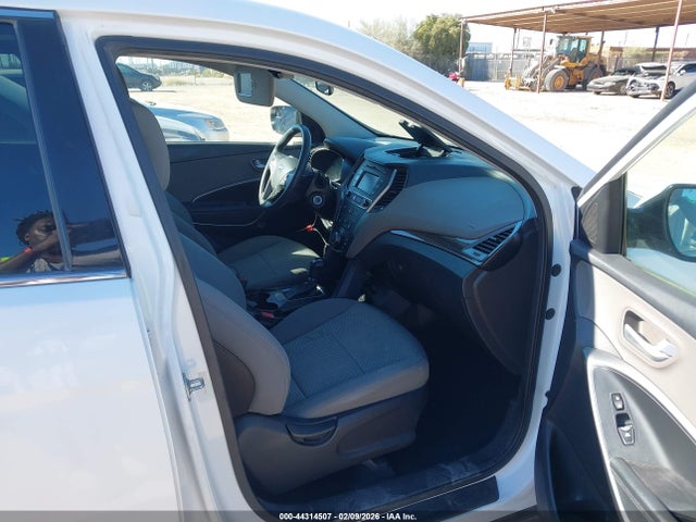 5XYZT3LB4HG418807 Hyundai Santa Fe Sport 2.4l