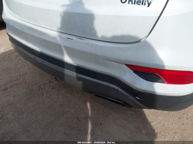 5XYZT3LB4HG418807 Hyundai Santa Fe Sport 2.4l
