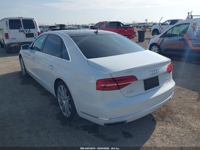 2016 AUDI A8 L WAU34AFD6GN015470 Photo 2