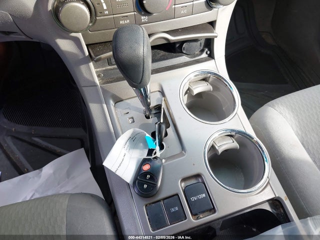2010 TOYOTA HIGHLANDER 5TDZK3EH4AS019117 Photo 10