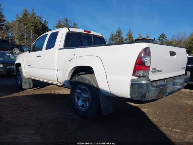 2013 TOYOTA TACOMA 5TFUU4EN0DX050573 Photo 2