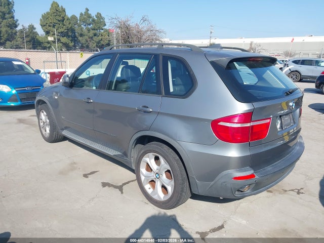 2008 BMW X5 5UXFE43558L033109 Photo 2