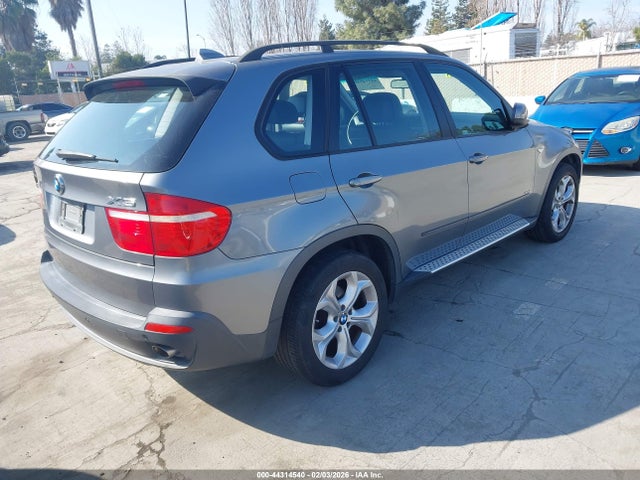 2008 BMW X5 5UXFE43558L033109 Photo 3