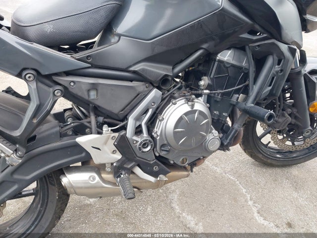 JKAEREH13KDA42757 Kawasaki Er650 H