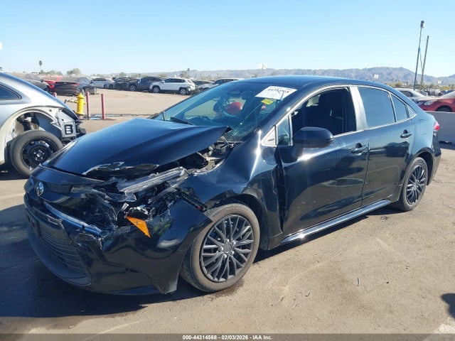 5YFB4MDE4RP151632 Toyota COROLLA LE