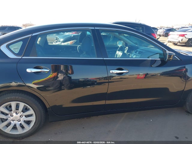 1N4AL3AP0HC183327 Nissan Altima 2.5 S