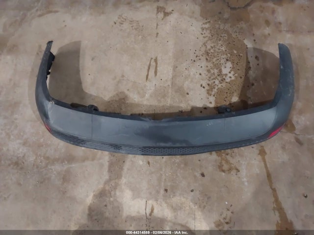 1FADP3F27JL285888 Ford FOCUS SE
