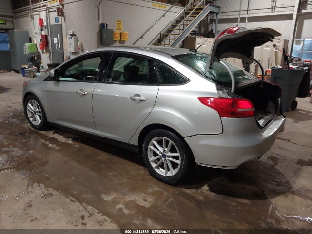 1FADP3F27JL285888 Ford FOCUS SE