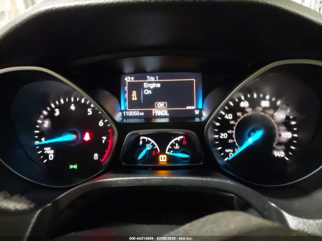 1FADP3F27JL285888 Ford FOCUS SE