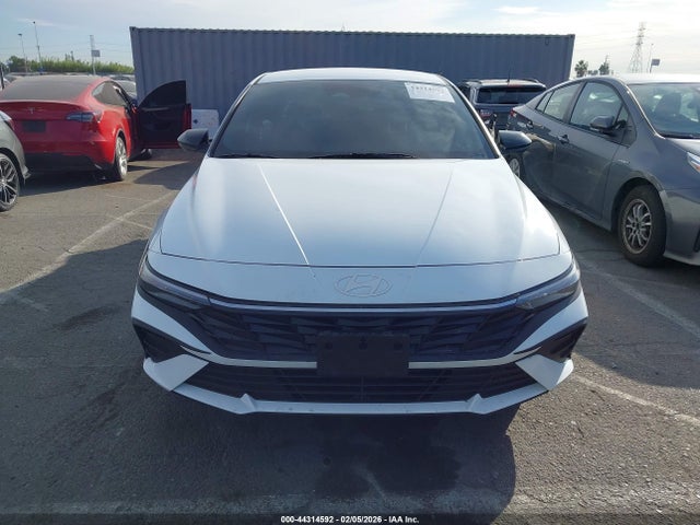 KMHLM4DG5SU985581 Hyundai Elantra Sel Sport
