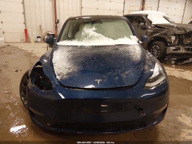 7SAYGDEF1RA275832 Tesla Model Y Performance Dual Motor All-wheel Drive