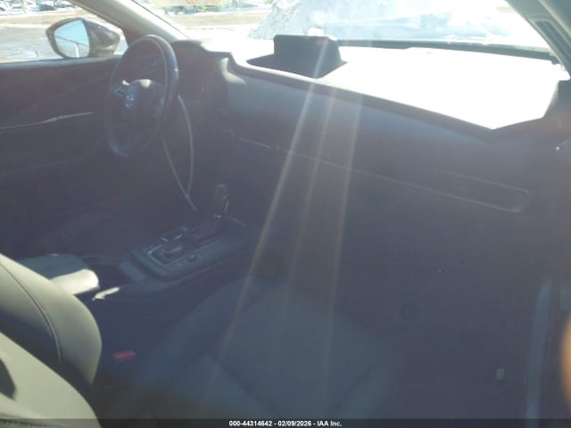 44314642 :رقم المزاد ، 3MVDMBBM1PM560603 vin ، 2023 Mazda Cx-30 2.5 S Select مزاد بيع