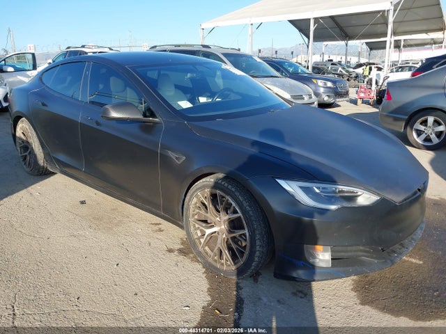 2017 TESLA MODEL S 5YJSA1E10HF194779 Photo 0