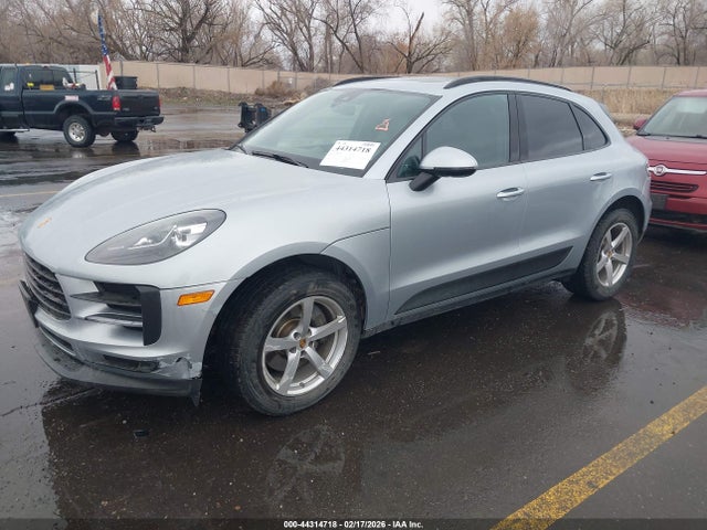 44314718 :رقم المزاد ، WP1AA2A53LLB13367 vin ، 2020 Porsche Macan مزاد بيع