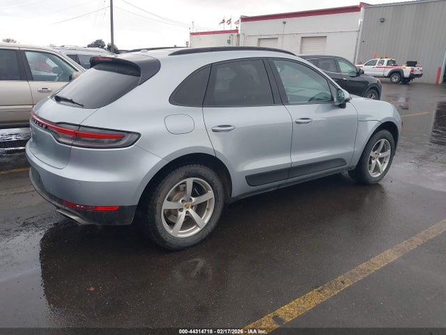 44314718 :رقم المزاد ، WP1AA2A53LLB13367 vin ، 2020 Porsche Macan مزاد بيع