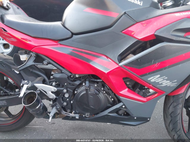 Kawasaki EX500 2024 ML5EXGG18RDA12036 Image 8