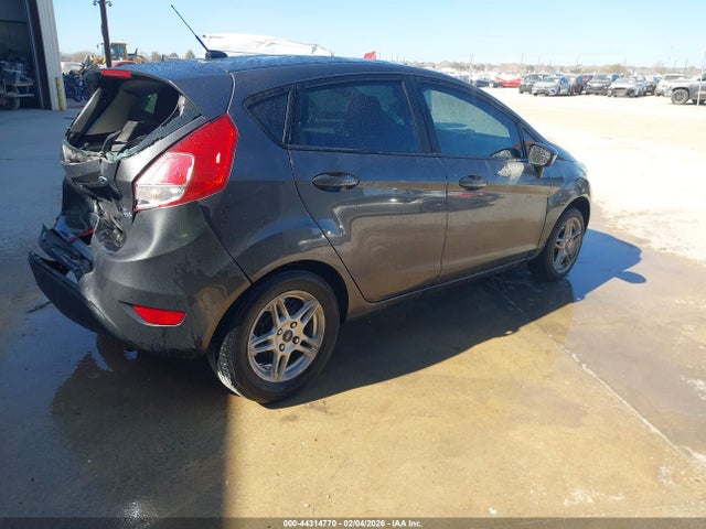 Ford FIESTA SE 2018 3FADP4EJ7JM129220 Image 4